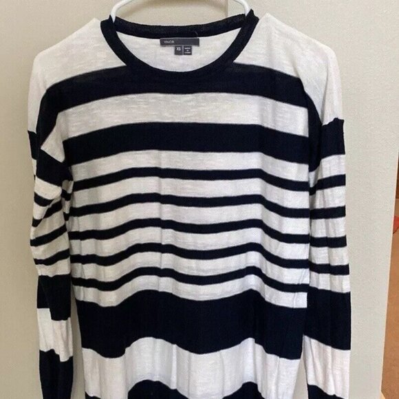 Vince - Oversized Striped Cotton Sweater | Medium | White & Navy Blue Stripes - Picture 2 of 8